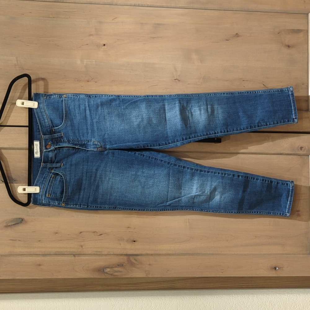 Madewell 10 inch rise Road tripper jeanS